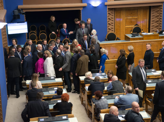 Riigikogu täiskogu istung, uue valitsuse liikmed ja Riigikogu liikmed andsid ametivande